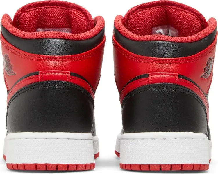 Air Jordan 1 Mid GS Alternate Bred, black