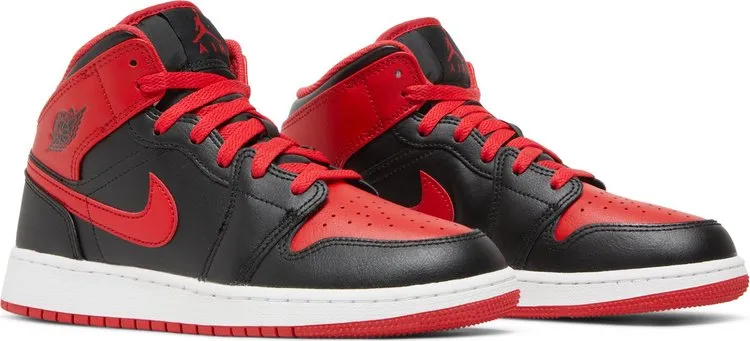 Air Jordan 1 Mid GS Alternate Bred, black