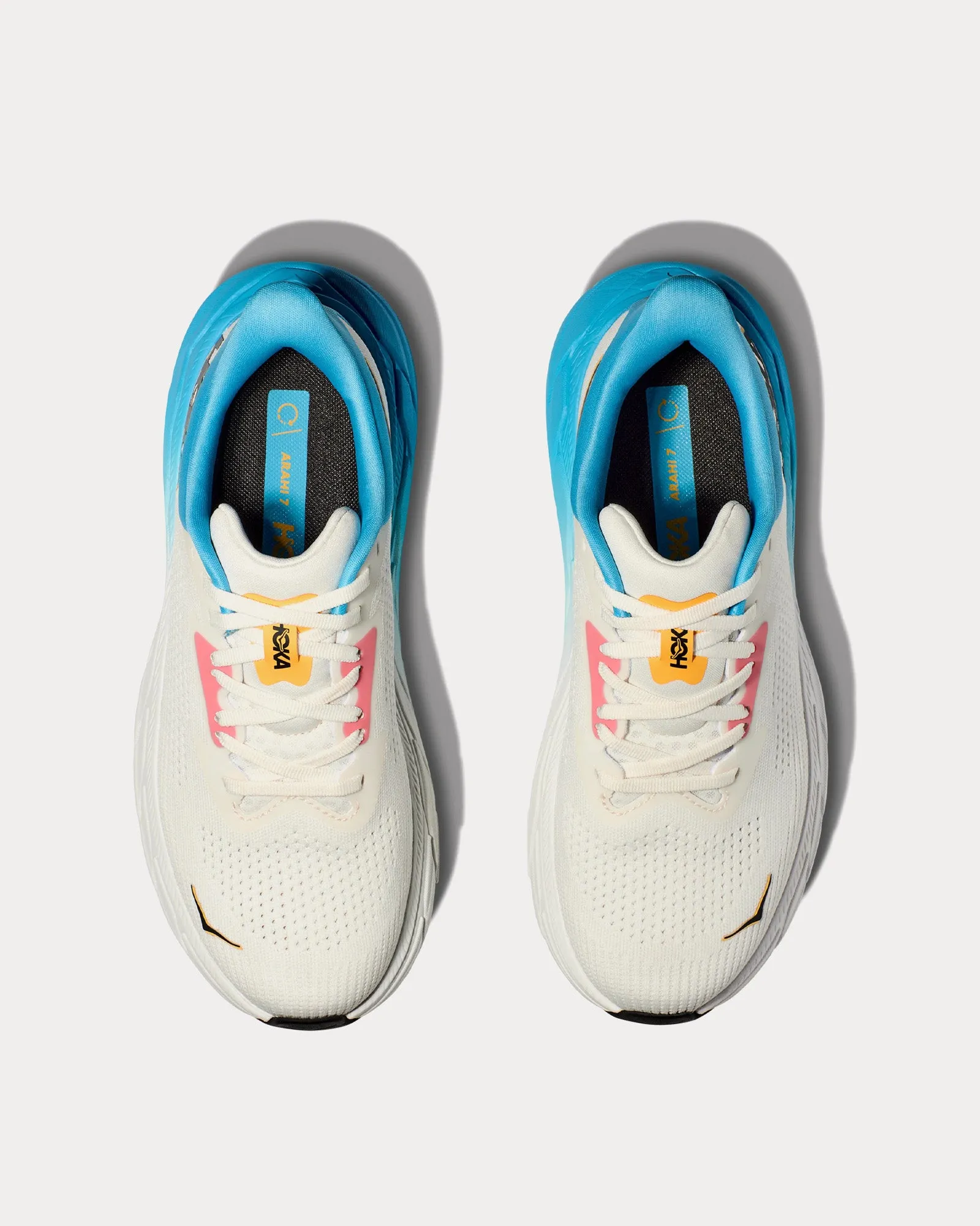 Arahi 7 Blanc De Blanc / Swim Day Running Shoes