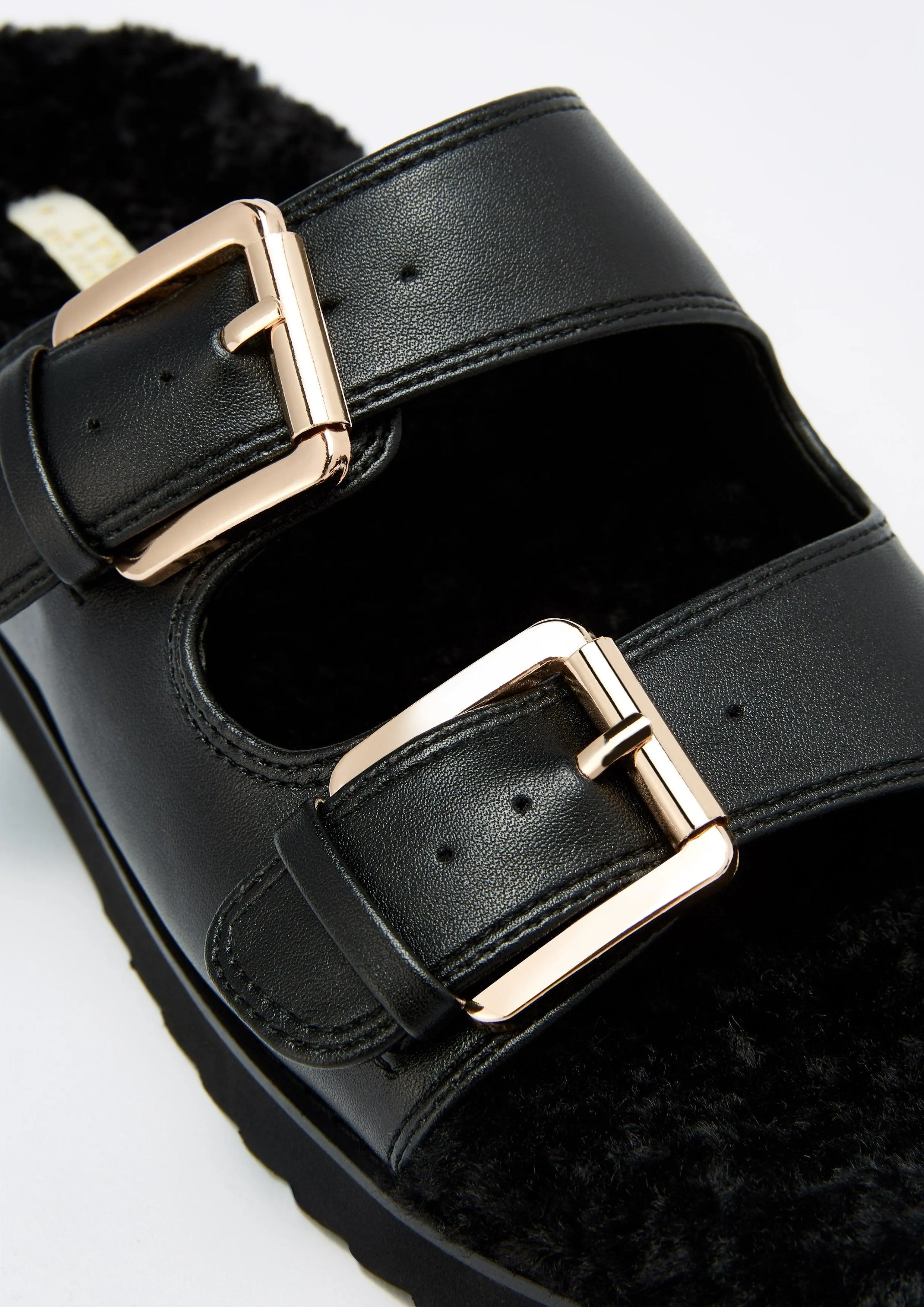 Bizzy Flat Sandals Black
