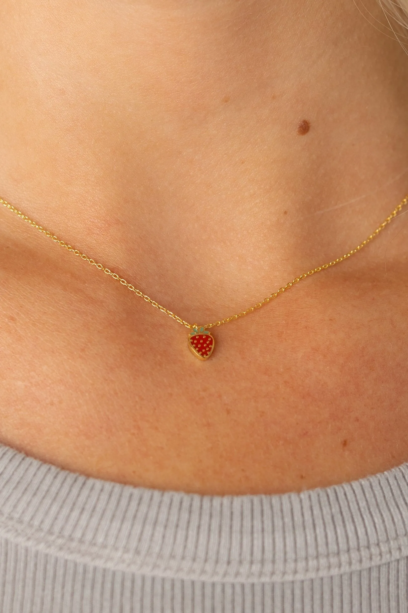 Cove Strawberry Necklace